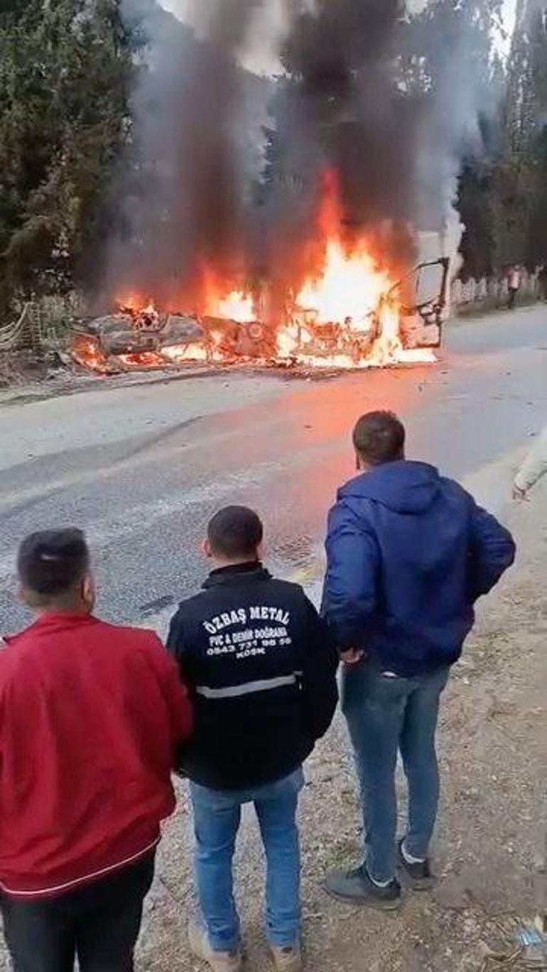 Aydında kaza sonrası iki araç da alev aldı: 2 yaralı