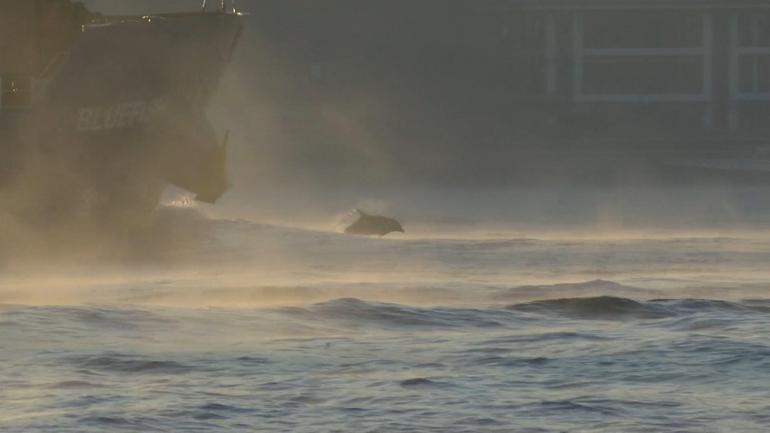 İstanbul Boğazında denizden buhar yükseldi