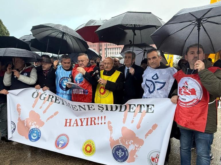 Samsun’da öğretmene şiddete sendikalardan ortak tepki