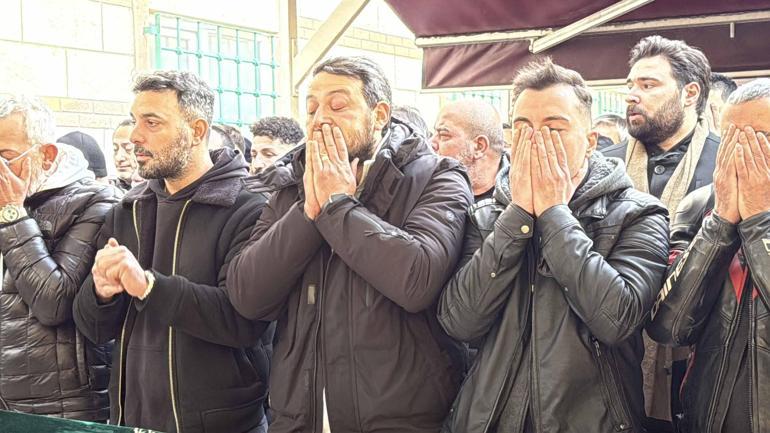 Şişlide trafik kazasında hayatını kaybedenler son yolculuğuna uğurlandı