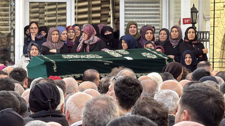 Şişlide trafik kazasında hayatını kaybedenler son yolculuğuna uğurlandı