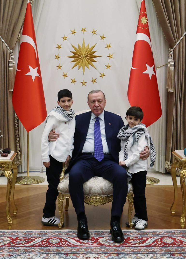 Cumhurbaşkanı Erdoğan: Filistin halkının yanında dimdik duruyoruz