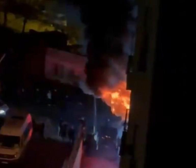 Pendik’te 10 katlı binada çıkan yangın söndürüldü