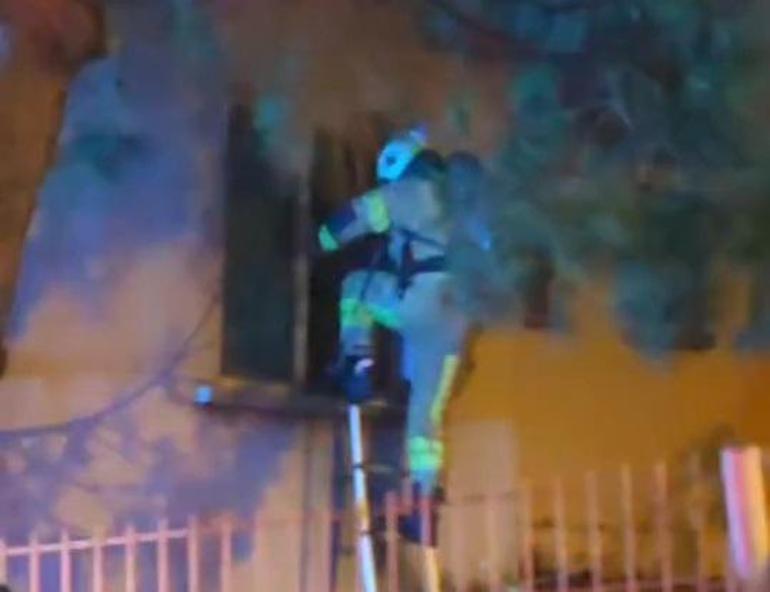 Apartman dairesinde çıkan yangında 1 kişi yaralandı