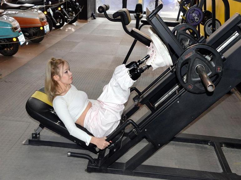 İrem’in bacaklarını kaybettiği kazada TIR şoförü: Arızaya bakmak için indiğimde araç hareket etti