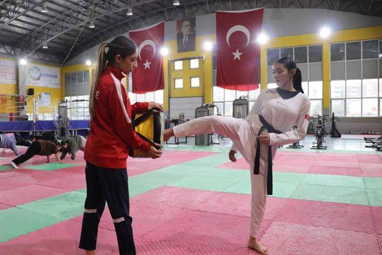 Antrenörlük öğrencisi tekvandocu abla, 2 kardeşini şampiyonluğa hazırlıyor