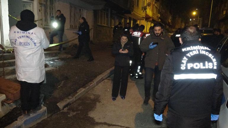 Evinde bıçakla ağır yaralandı; 4 gözaltı