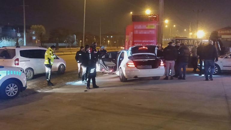 Kırıkkalede iki grup arasında silahlı ve bıçaklı kavga: 3 yaralı