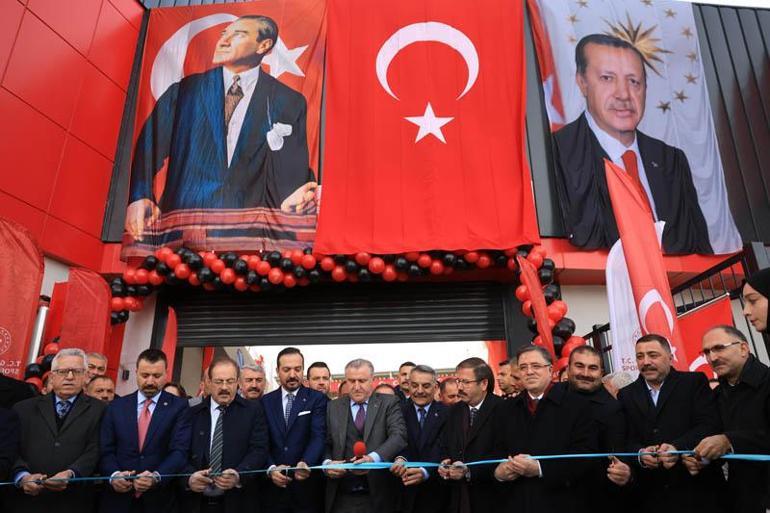 Bakan Bak: UEFA ve FIFA standartlarında 41 stadyum yaptık