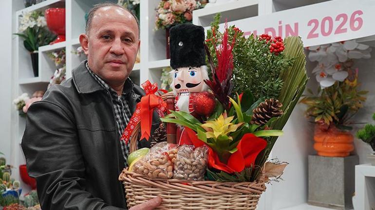 Yeni yıl sepetleri 3 bin liradan, canlı çamlar 1200 liradan alıcı buluyor