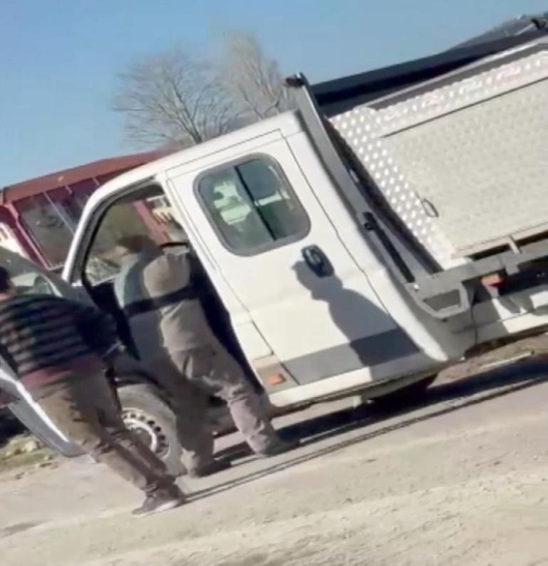 Sokak hayvanlarını toplama ekibinde görevli 2 personeli darbeden baba ve oğlu tutuklandı