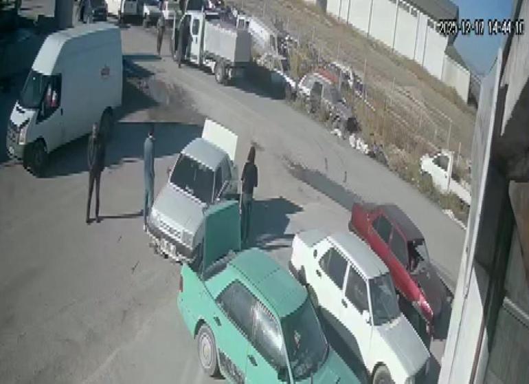 Sokak hayvanlarını toplama ekibinde görevli 2 personeli darbeden baba ve oğlu tutuklandı