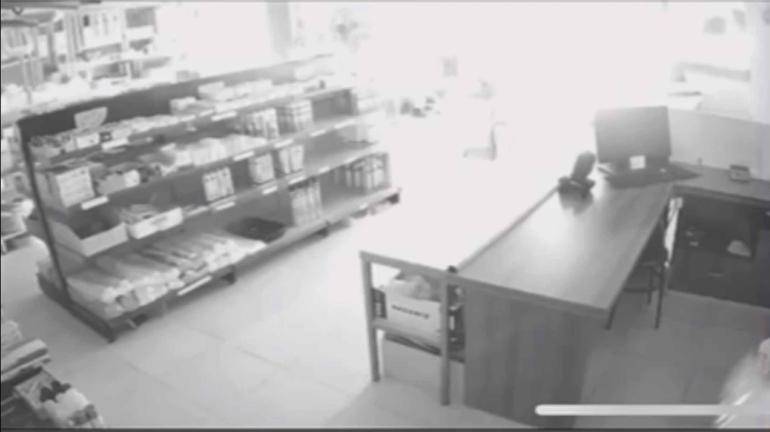 Şile’de oğlunun borcu için babasını tehdit edip iş yerine patlayıcı attılar: Oğlunu gömeceğiz dükkanını havaya uçuracağız