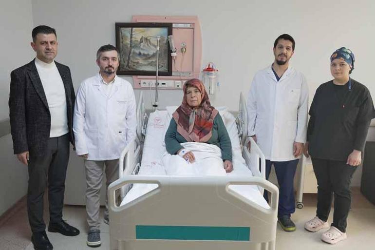 Karnından 2 kilo 200 gram ağırlığında tümör çıkarıldı