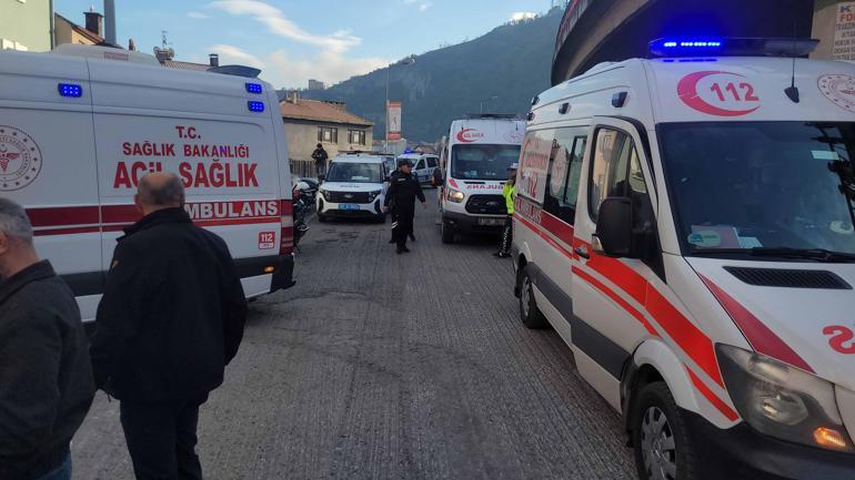 Trabzonda bıçaklı kavga; 1i ağır 8 yaralı