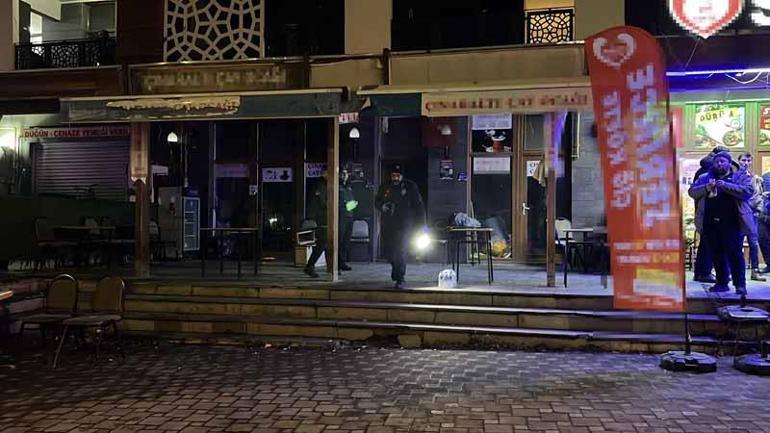 Kayseride kıraathanede bıçaklı kavga: 1 yaralı