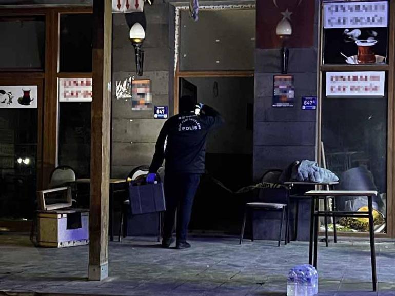 Kayseride kıraathanede bıçaklı kavga: 1 yaralı