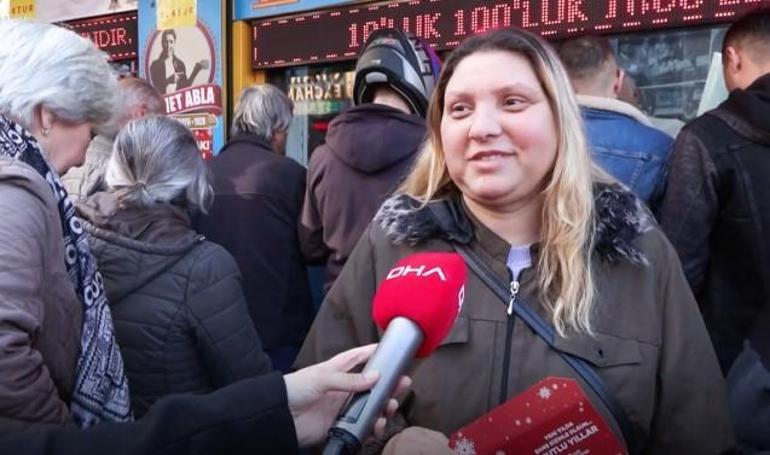 Yılbaşına sayılı günler kaldı; Nimet Abla gişesi önünde yoğunluk arttı