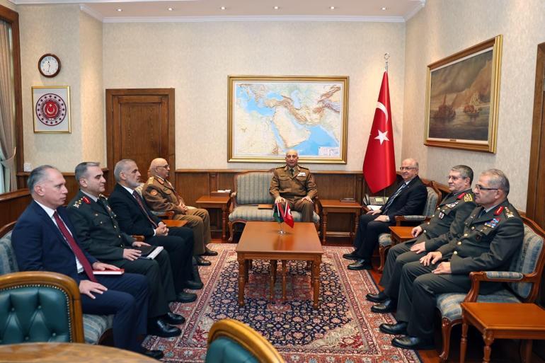 Bakan Güler, Libya Genelkurmay Başkanı Al-Haddadı kabul etti