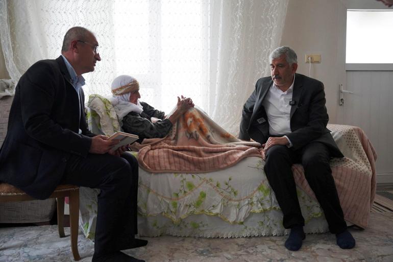 105 yaşında AK Partiye üye oldu