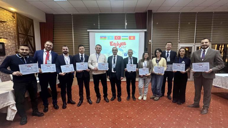 Türk Kayak Merkezleri Birliği’nin toplantısı Erciyes’te yapıldı