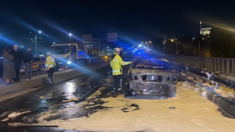 Eyüpsultan’da otomobil alev alev yandı