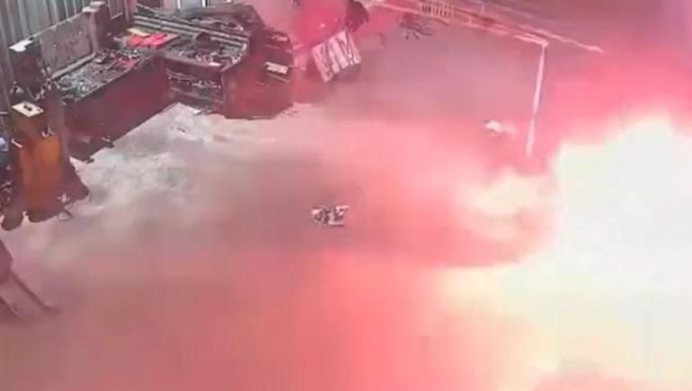 Isınmak için yaktığı ateş sönmesin diye tiner dökünce yaralandı