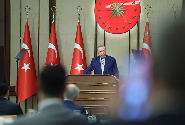 Cumhurbaşkanı Erdoğan: Batılılar karşısında ezikler, kendi insanına gelince kabalar