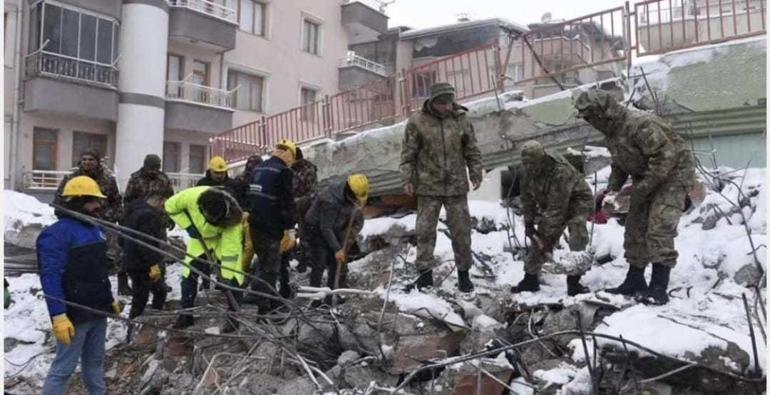 78 kişinin öldüğü Hakimbey Apartmanı davasında 4 sanık ceza aldı, 2 sanığa ise beraat