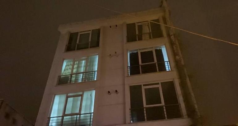 Esenyurt’ta tartışma sonrası silahla ateş ettiği arkadaşını yaraladı