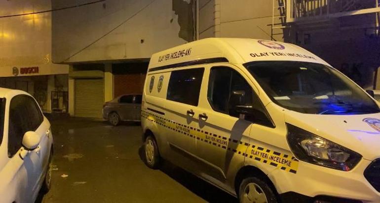 Esenyurt’ta tartışma sonrası silahla ateş ettiği arkadaşını yaraladı