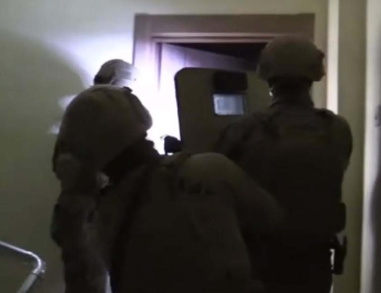 İzmirde FETÖ operasyonu: 15 gözaltı