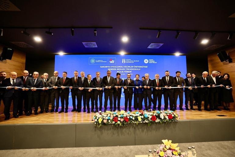 Bakan Kacır: Türkiye’yi dünyada söz sahibi konuma taşıdık