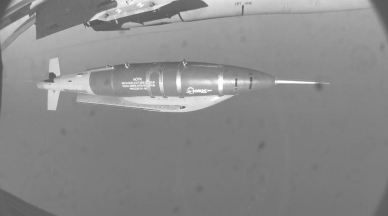 F-16dan atılan ASELSAN KGK-84 Kanatlı Güdüm Kiti, hedefi tam isabetle vurdu
