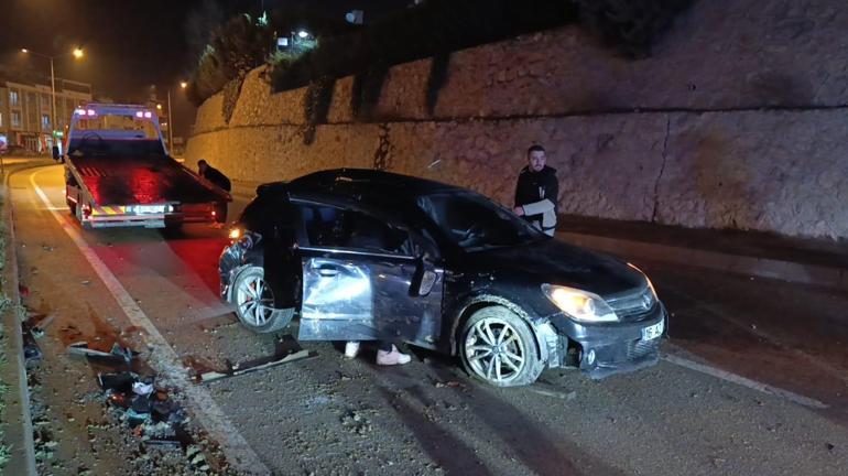 Bursada takla atan otomobil, direğe çarptı; Kaza anı kamerada