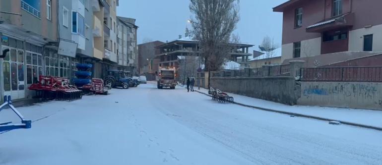 Ağrıda kar yağışı