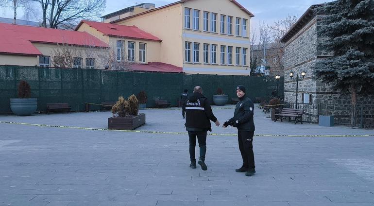 Kars’ta 7 kişinin yaralandığı bıçaklı kavgaya ilişkin 14 gözaltı