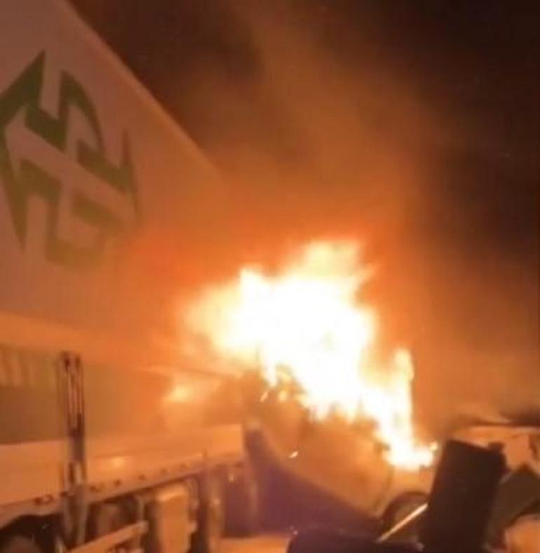 Japonyada 50 aracın karıştığı zincirleme kaza: 2 ölü, 26 yaralı