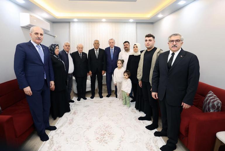 Cumhurbaşkanı Erdoğan: Sözlerimizi tutmanın bahtiyarlığıyla aziz milletimizin karşısındayız