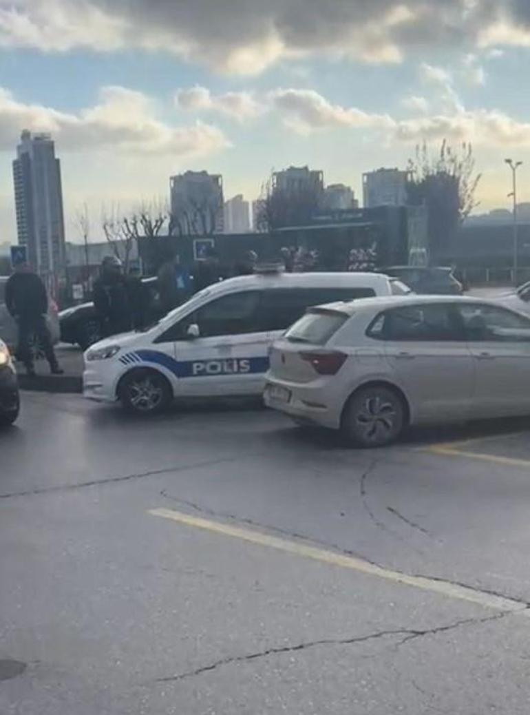 Başakşehirde gasp iddiası; şüpheliler 100 metre sonra para dolu çanta ile yakalandı