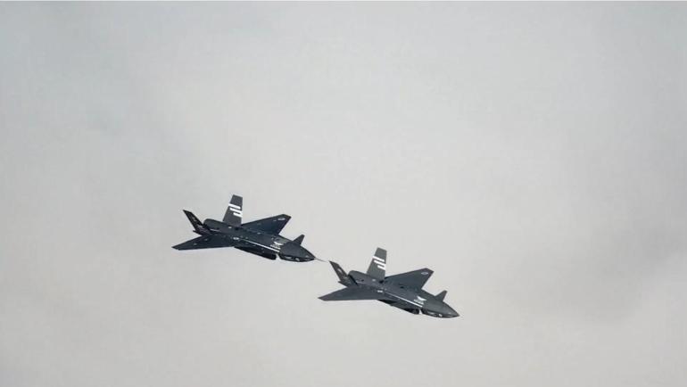 Bayraktar Kızılelma akıllı filo otonomisiyle kol uçuşunu başarıyla tamamladı