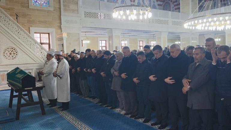 Esenyurttaki kazada ölen şoför Niyazi Çelik son yolculuğuna uğurlandı