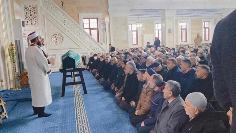 Esenyurttaki kazada ölen şoför Niyazi Çelik son yolculuğuna uğurlandı