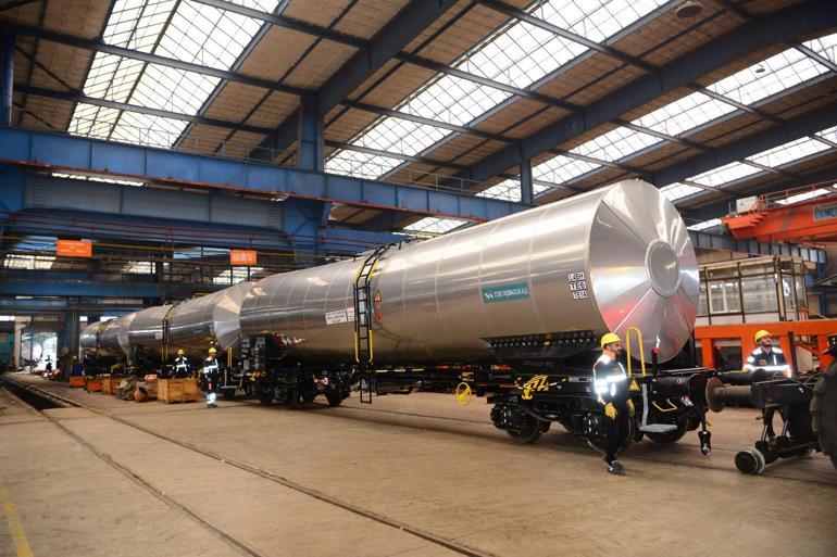 Bakan Uraloğlu: 9 ZACENS tipi sarnıç vagonu Milli Savunma Bakanlığına teslim edildi