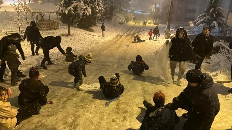 Karabük’te kar etkisini sürdürüyor