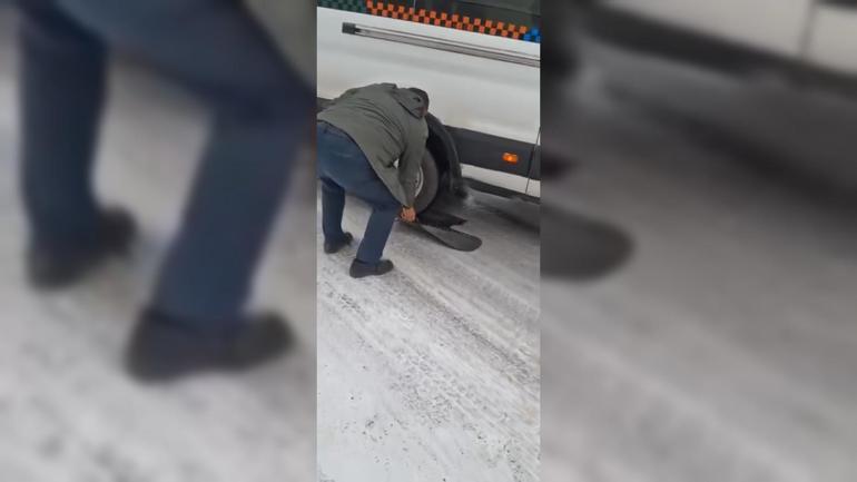 Malatyada kar yağışı, ulaşımı olumsuz etkiledi