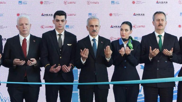 Bakan Uraloğlu: Terminal 1 havalimanımıza yıllık ilave 5,5 milyon yolcu kapasitesi daha kazandırmış olacak