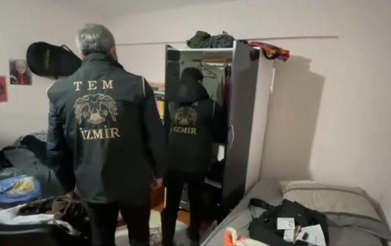 İzmirde DEAŞa eş zamanlı operasyon: 40 gözaltı