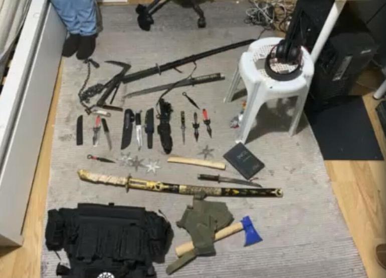 İzmirde DEAŞa eş zamanlı operasyon: 40 gözaltı