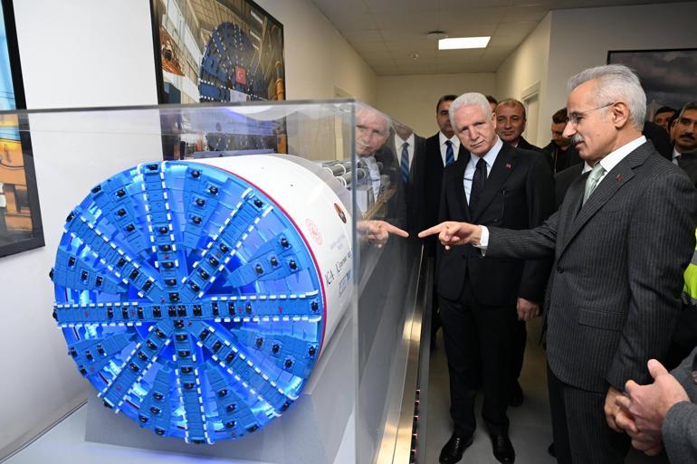 Bakan Uraloğlu: Seyahat süresini 35 dakikadan 5 dakikaya indireceğiz